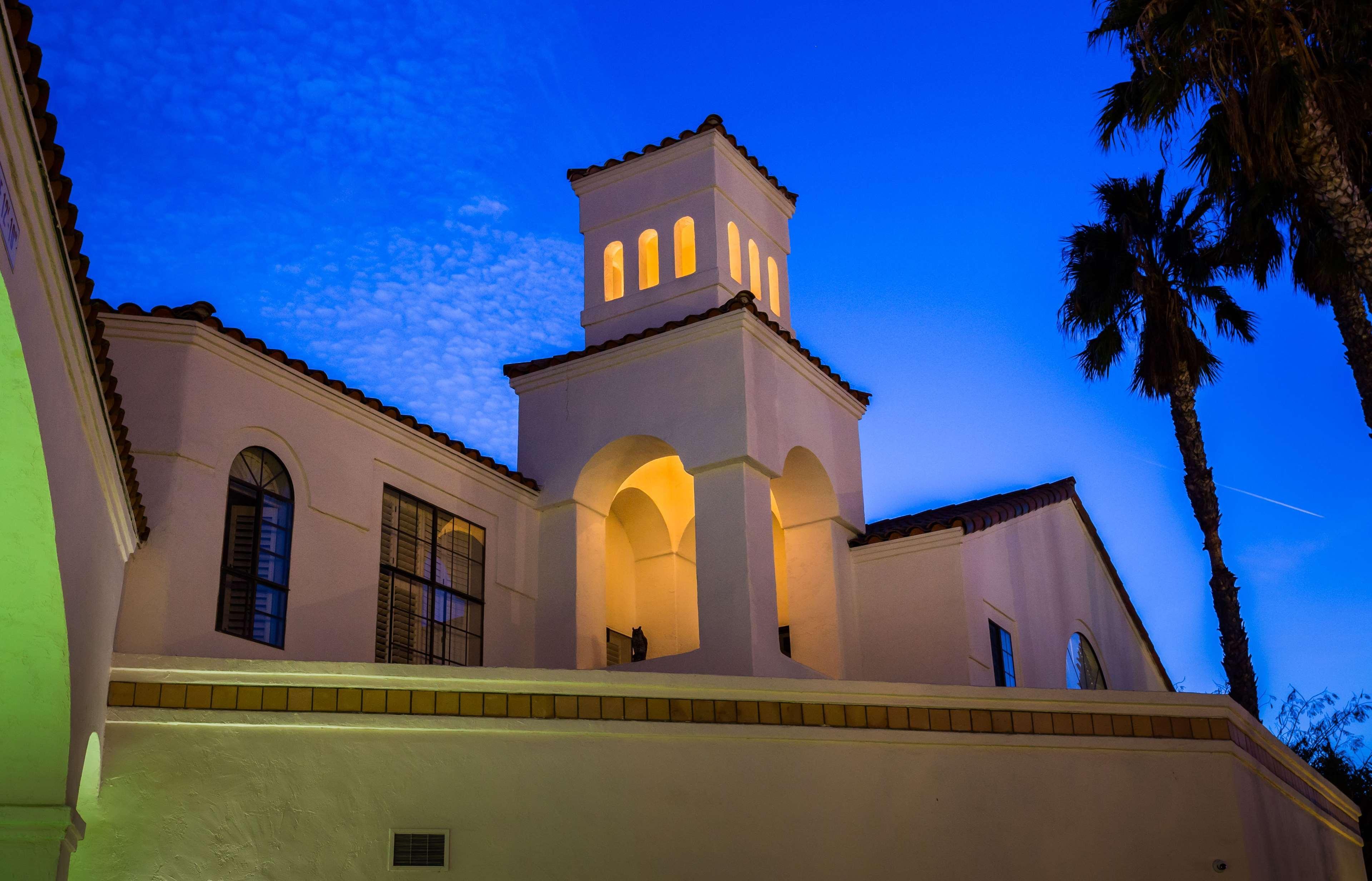 Best Western Posada Royale Hotel & Suites Сими-Вэлли Экстерьер фото