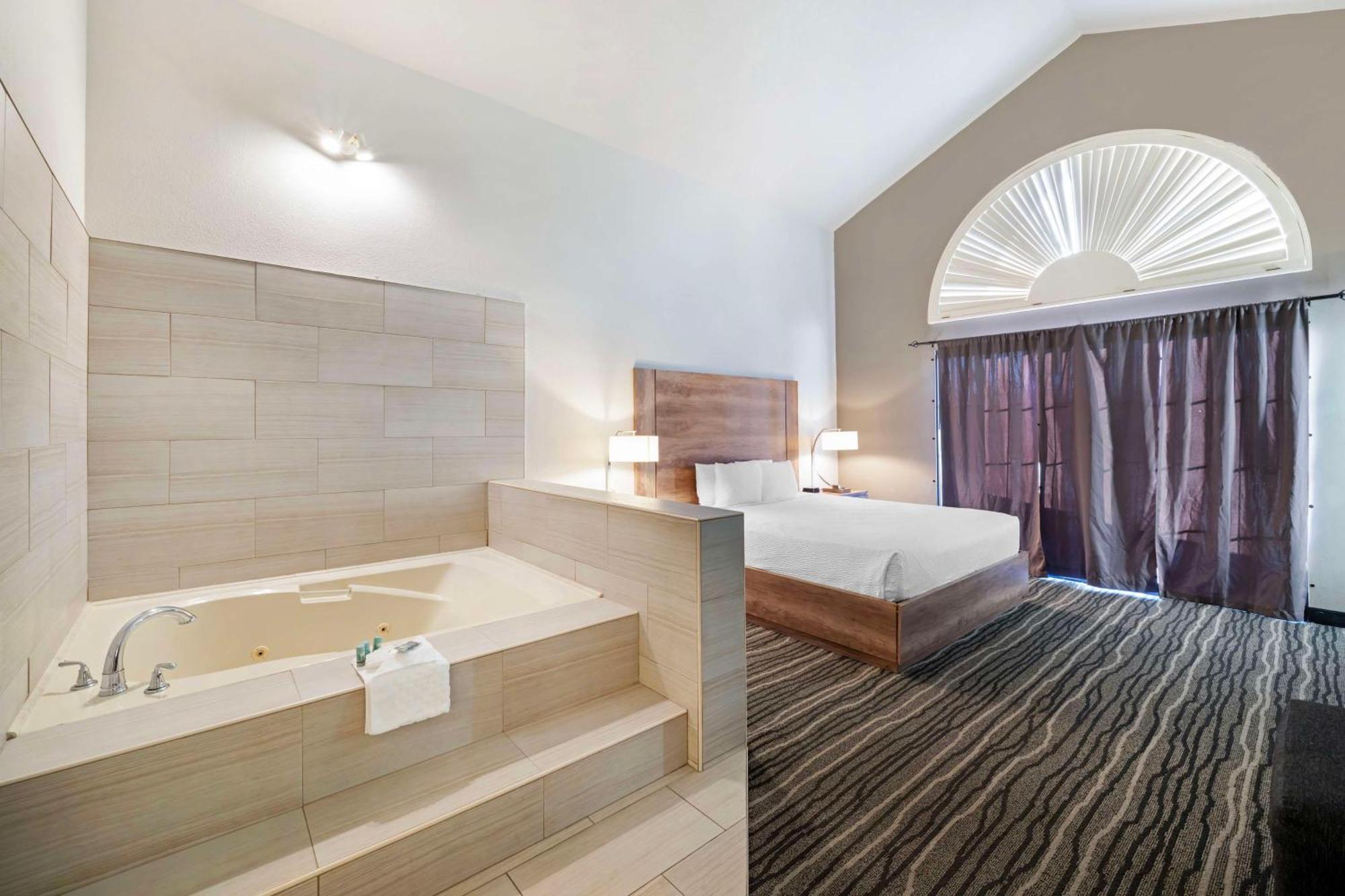 Best Western Posada Royale Hotel & Suites Сими-Вэлли Экстерьер фото